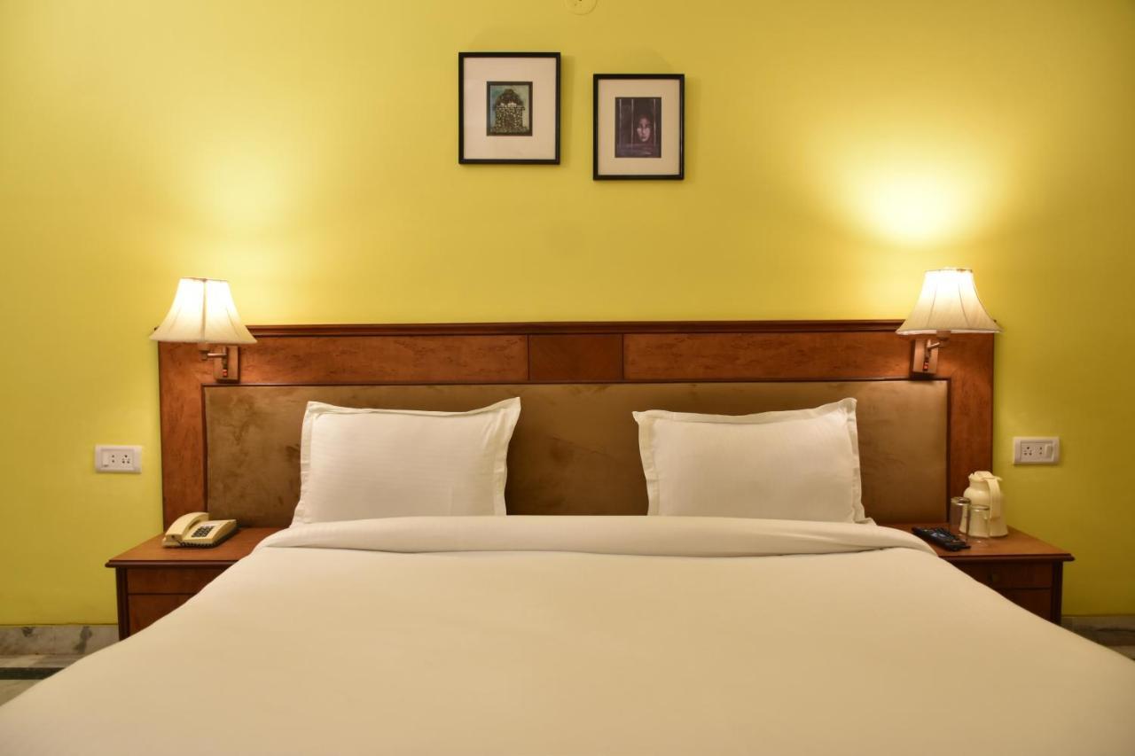 Greenwood Hotel Khajurāho Extérieur photo