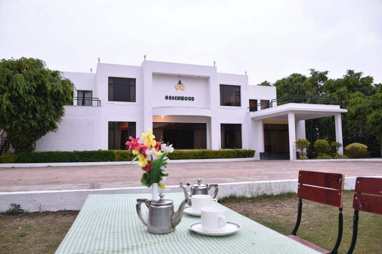 Greenwood Hotel Khajurāho Extérieur photo