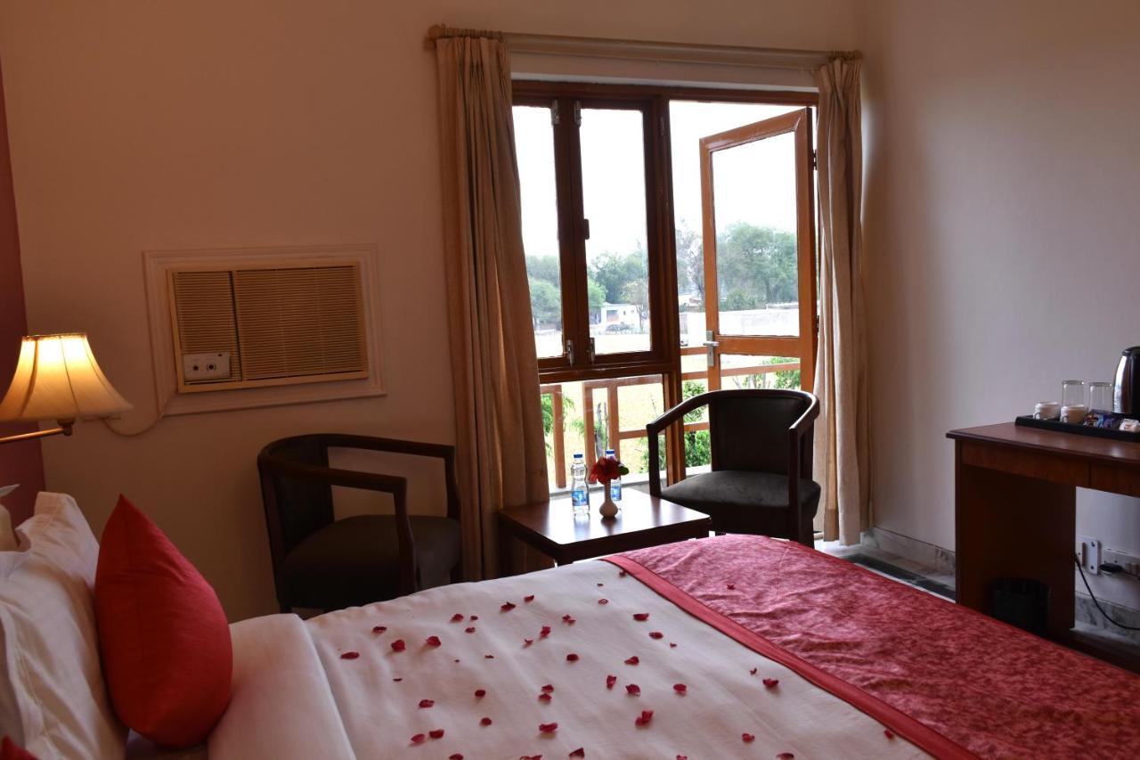 Greenwood Hotel Khajurāho Extérieur photo
