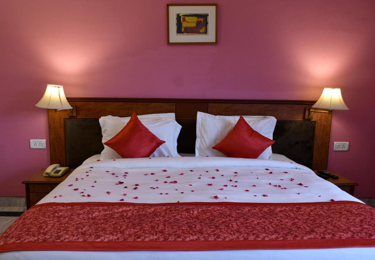 Greenwood Hotel Khajurāho Extérieur photo