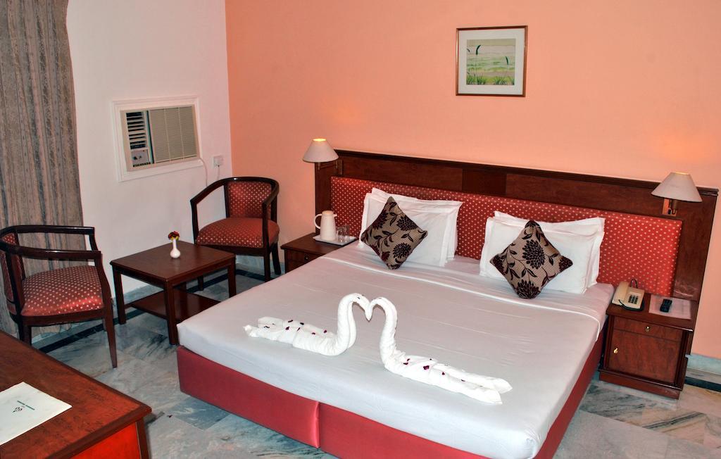 Greenwood Hotel Khajurāho Chambre photo